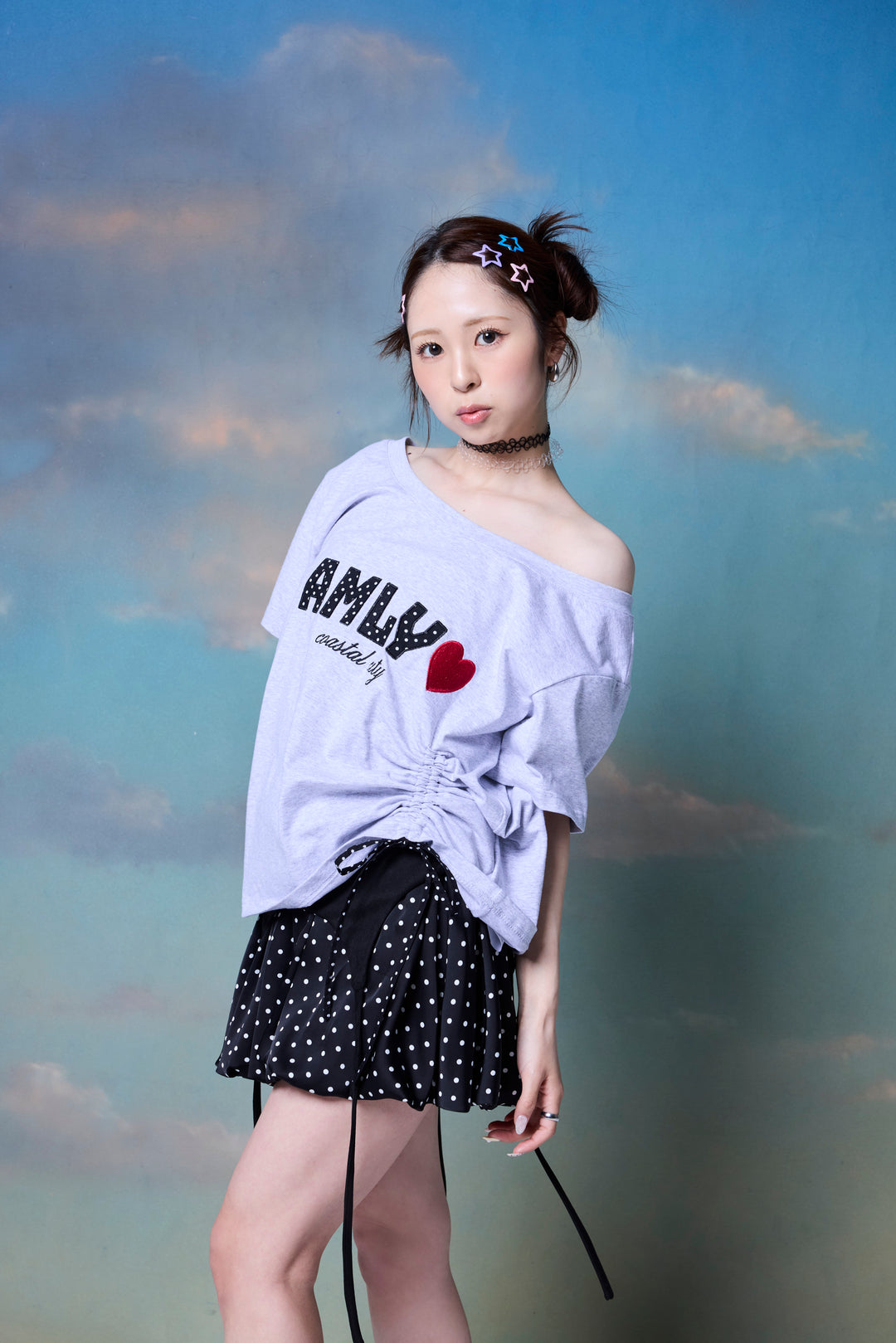 AMLY裾ドロストロゴTシャツ