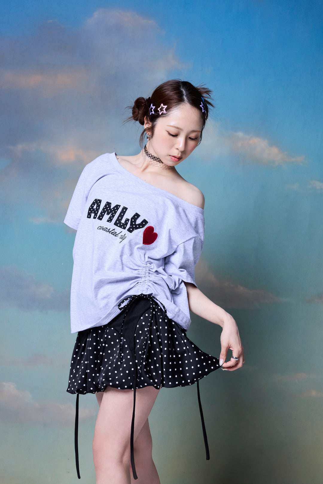 AMLY裾ドロストロゴTシャツ