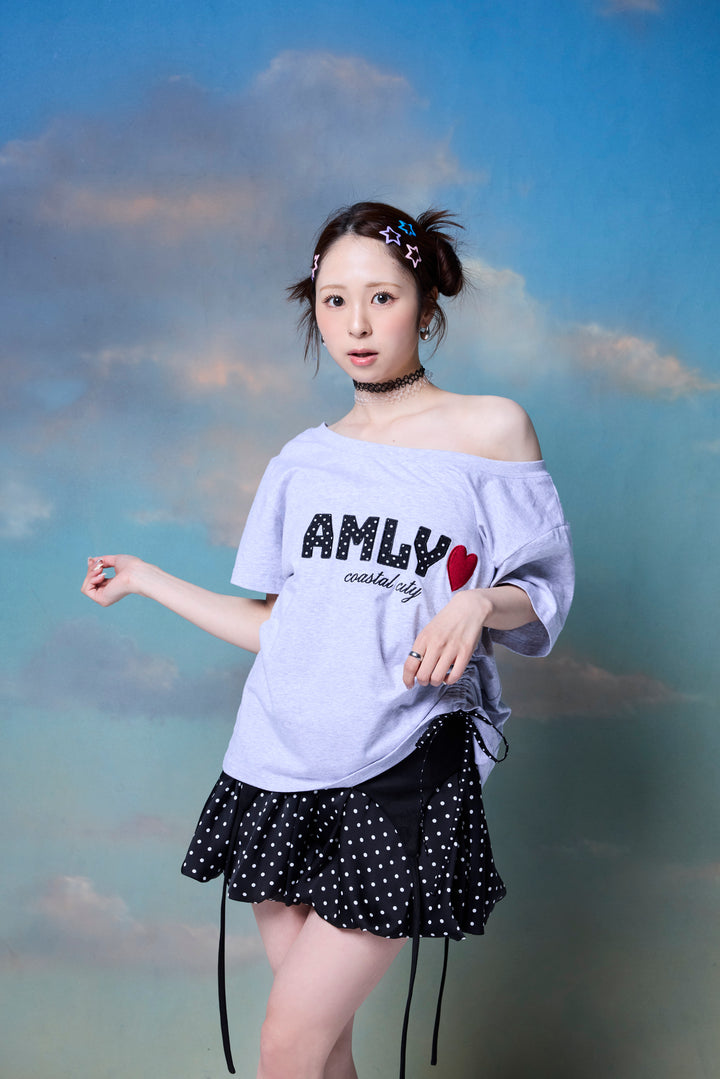 AMLY裾ドロストロゴTシャツ