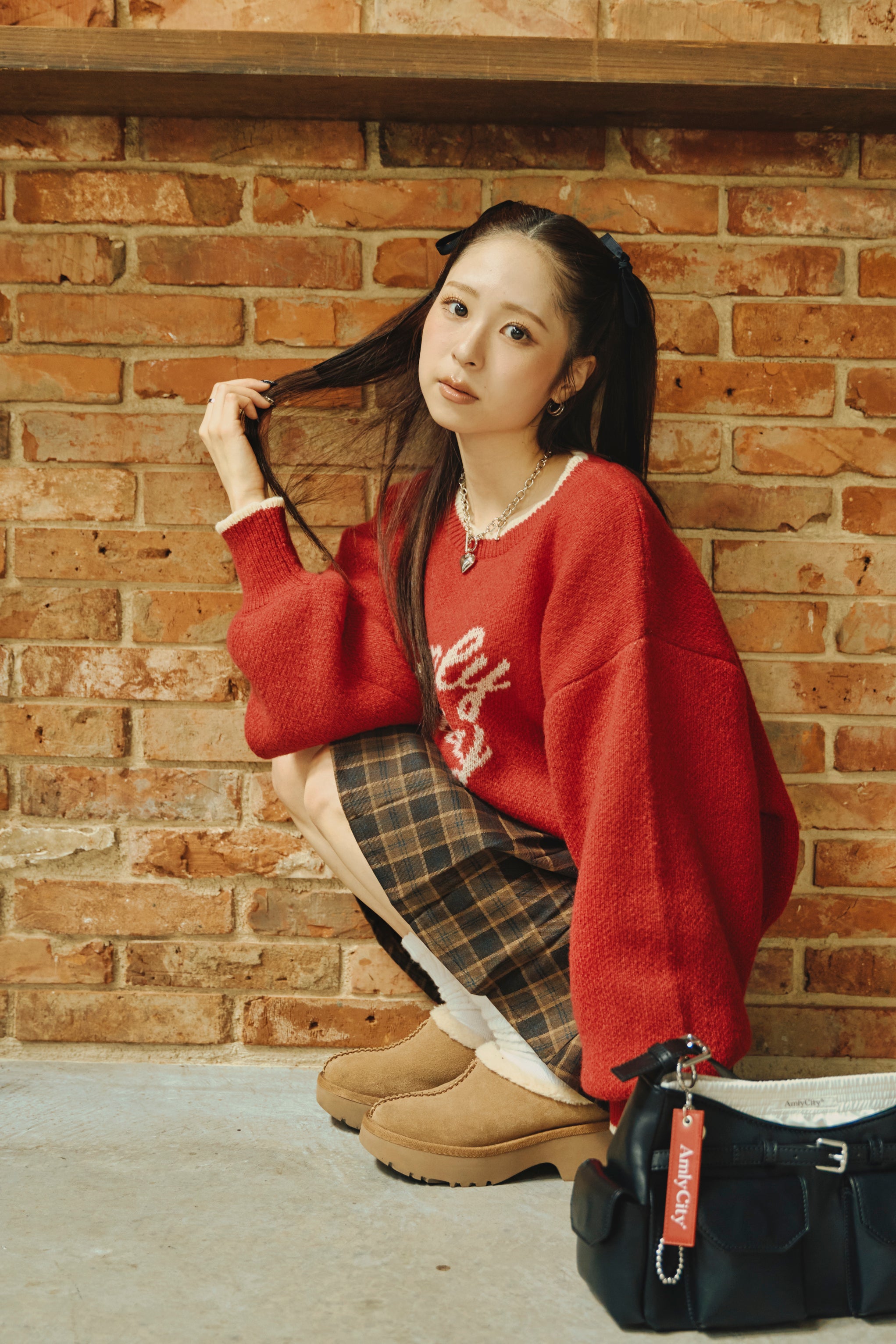 バイカラーロゴニット – AmlyCity