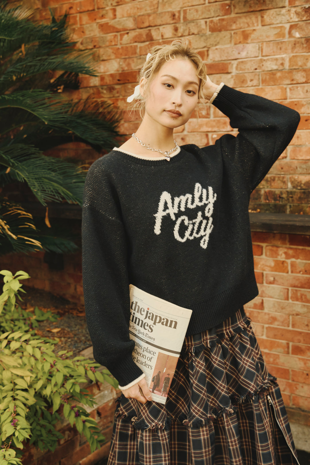 バイカラーロゴニット