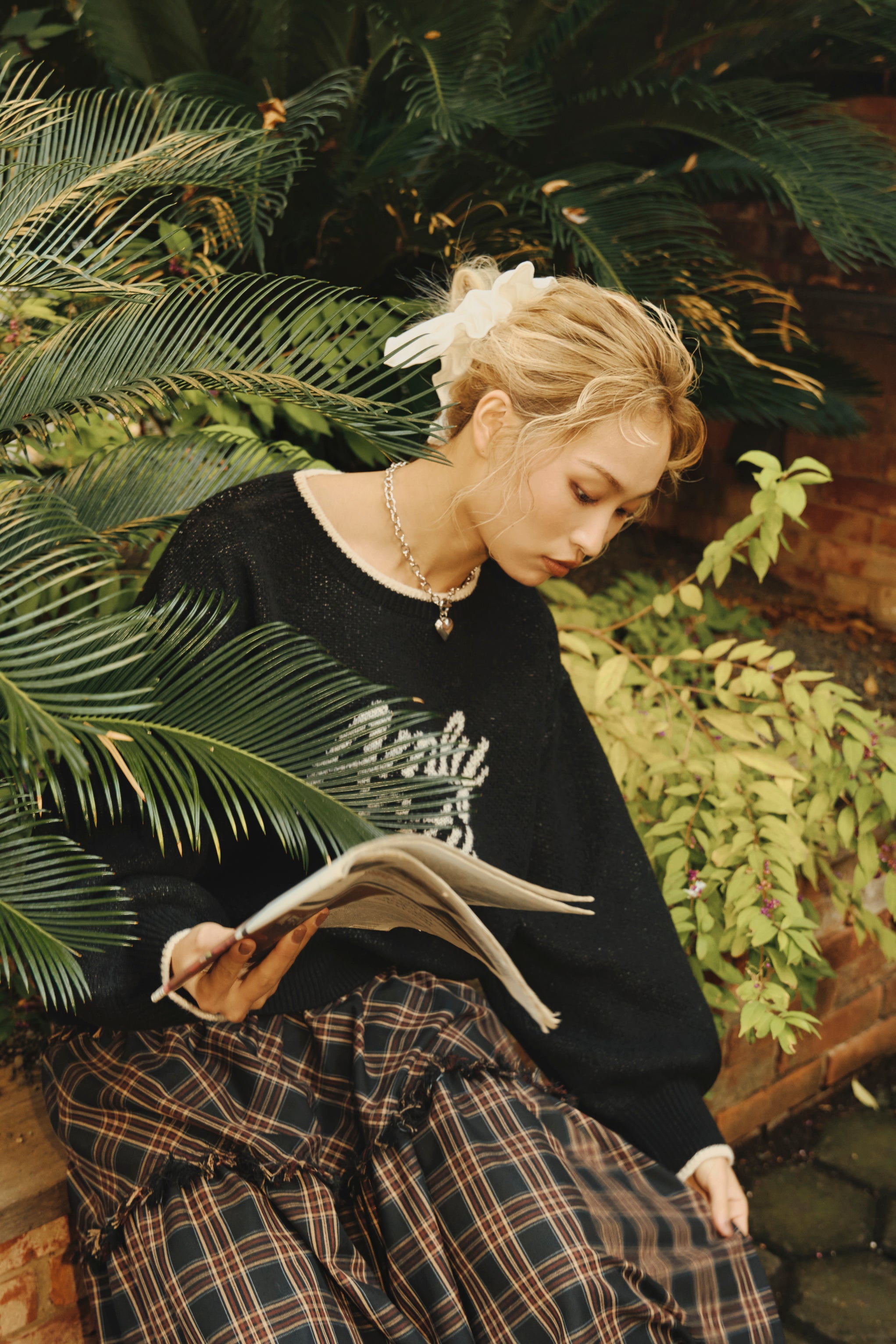 バイカラーロゴニット – AmlyCity