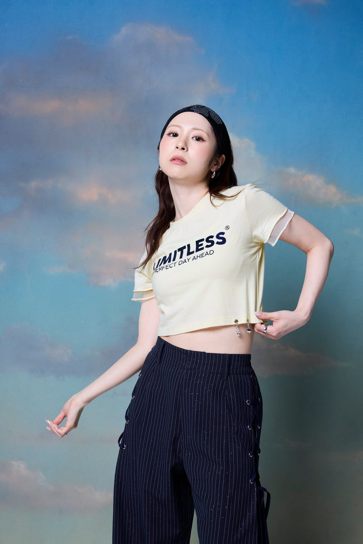チャーム付きクロップTシャツ
