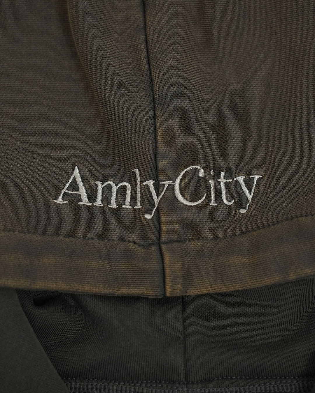 ダブルジップショートフーディー – AmlyCity ダブルジップショートフーディー – AmlyCity