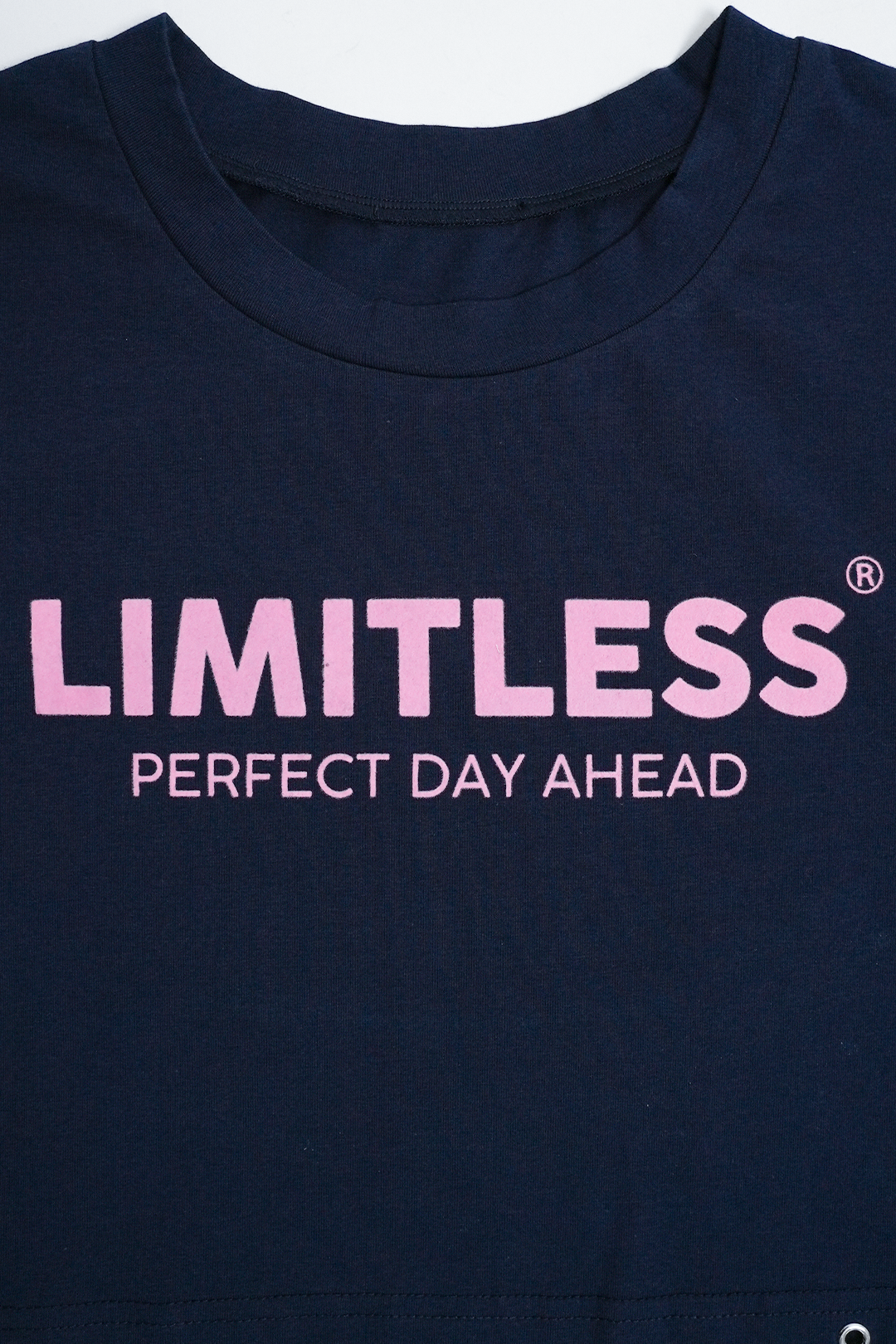 チャーム付きクロップTシャツ