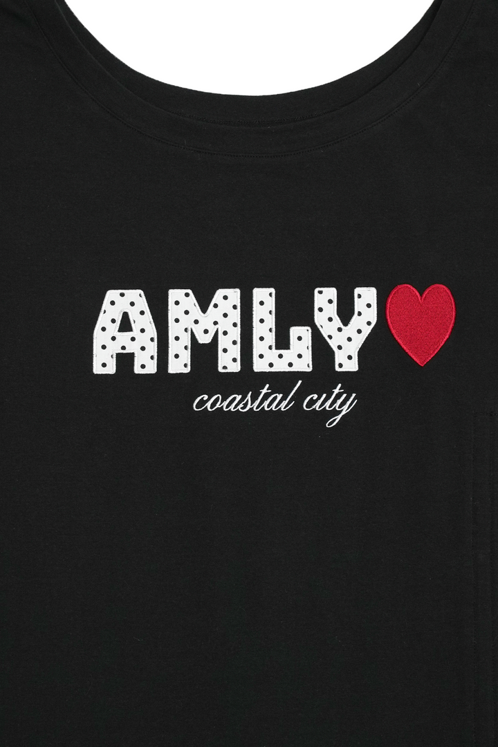 AMLY裾ドロストロゴTシャツ